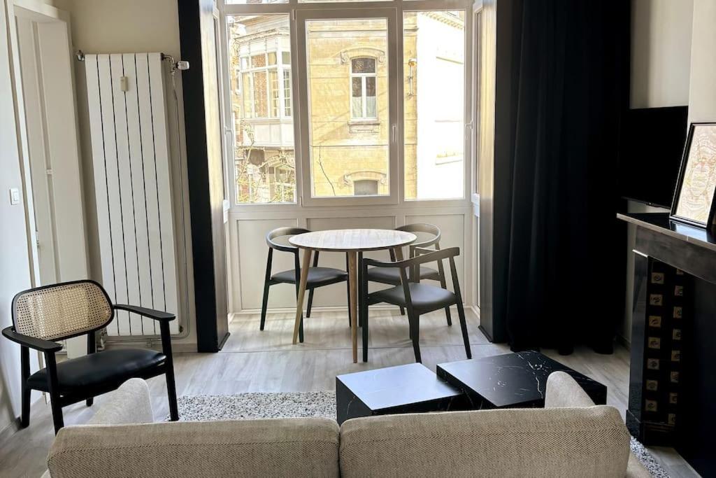 Apartament Au Cabinet Childeric Tournai Zewnętrze zdjęcie